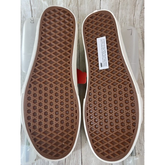 Size 10 - VANS Sk8-Low Checkerboard - Banana Cream “Yellow And Teal Vans” - Picture 11 of 15